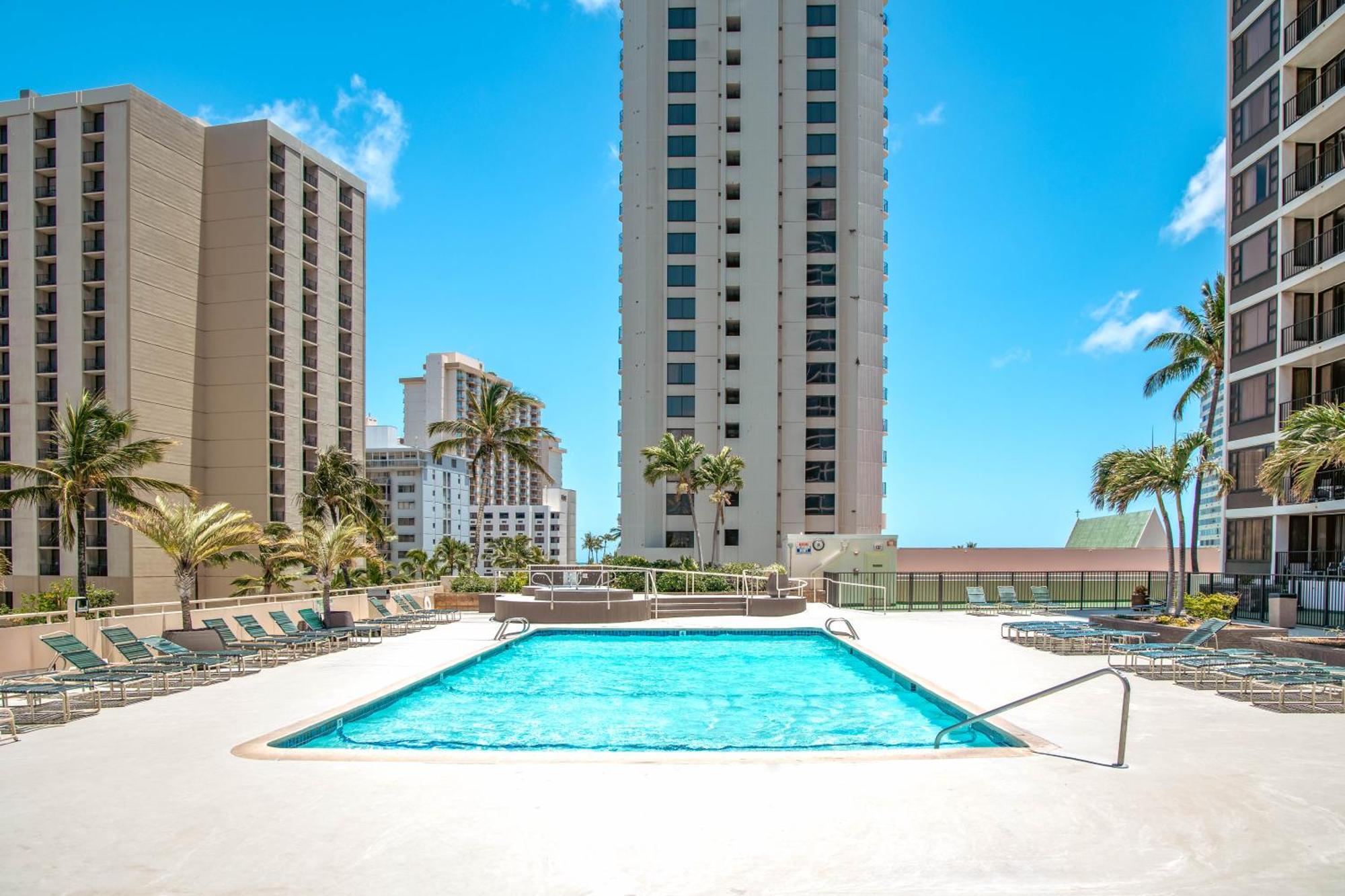 1Br With Great Ocean Views, 1 Block To Waikiki Beach ホノルル エクステリア 写真