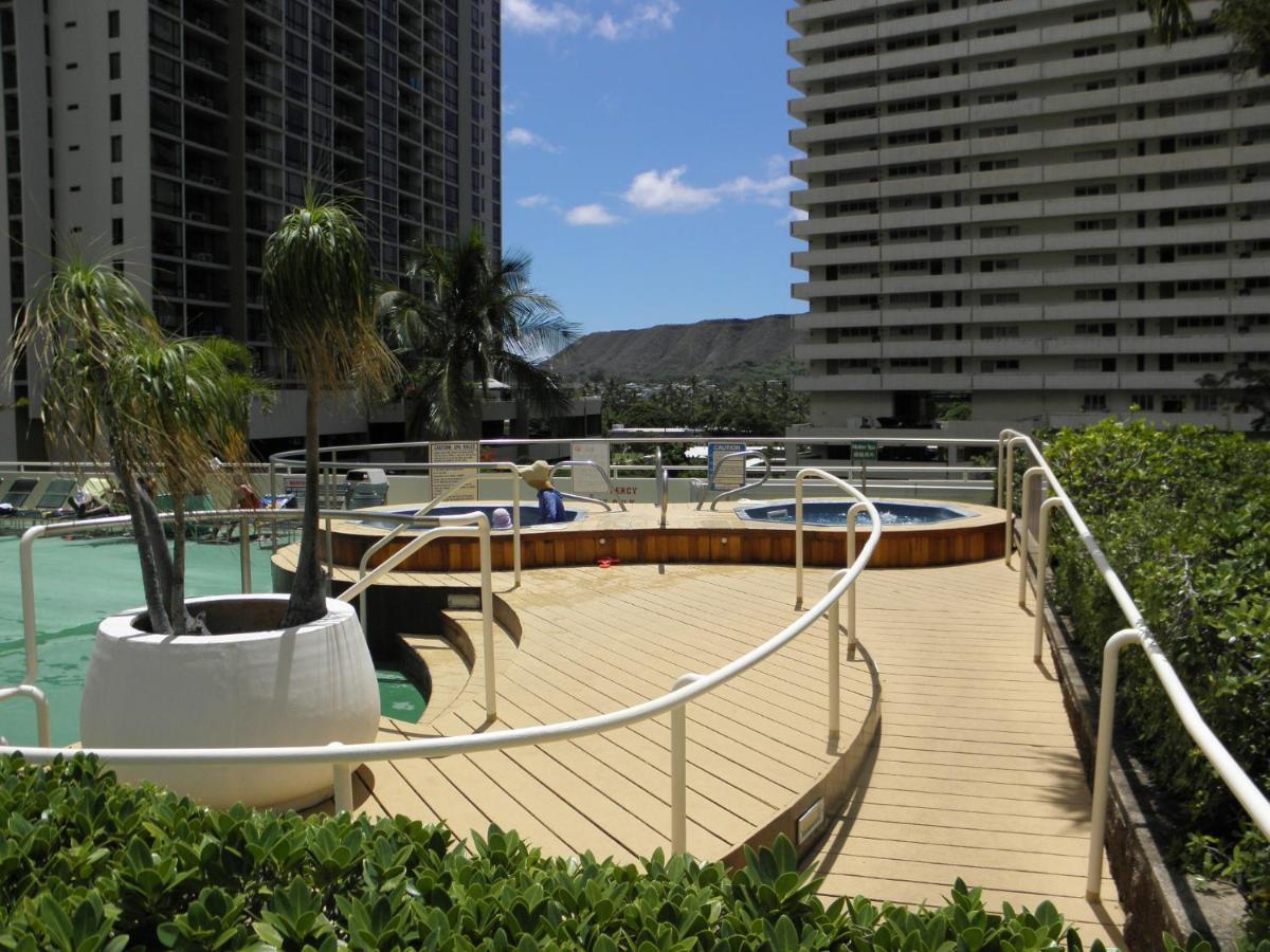 1Br With Great Ocean Views, 1 Block To Waikiki Beach ホノルル 部屋 写真